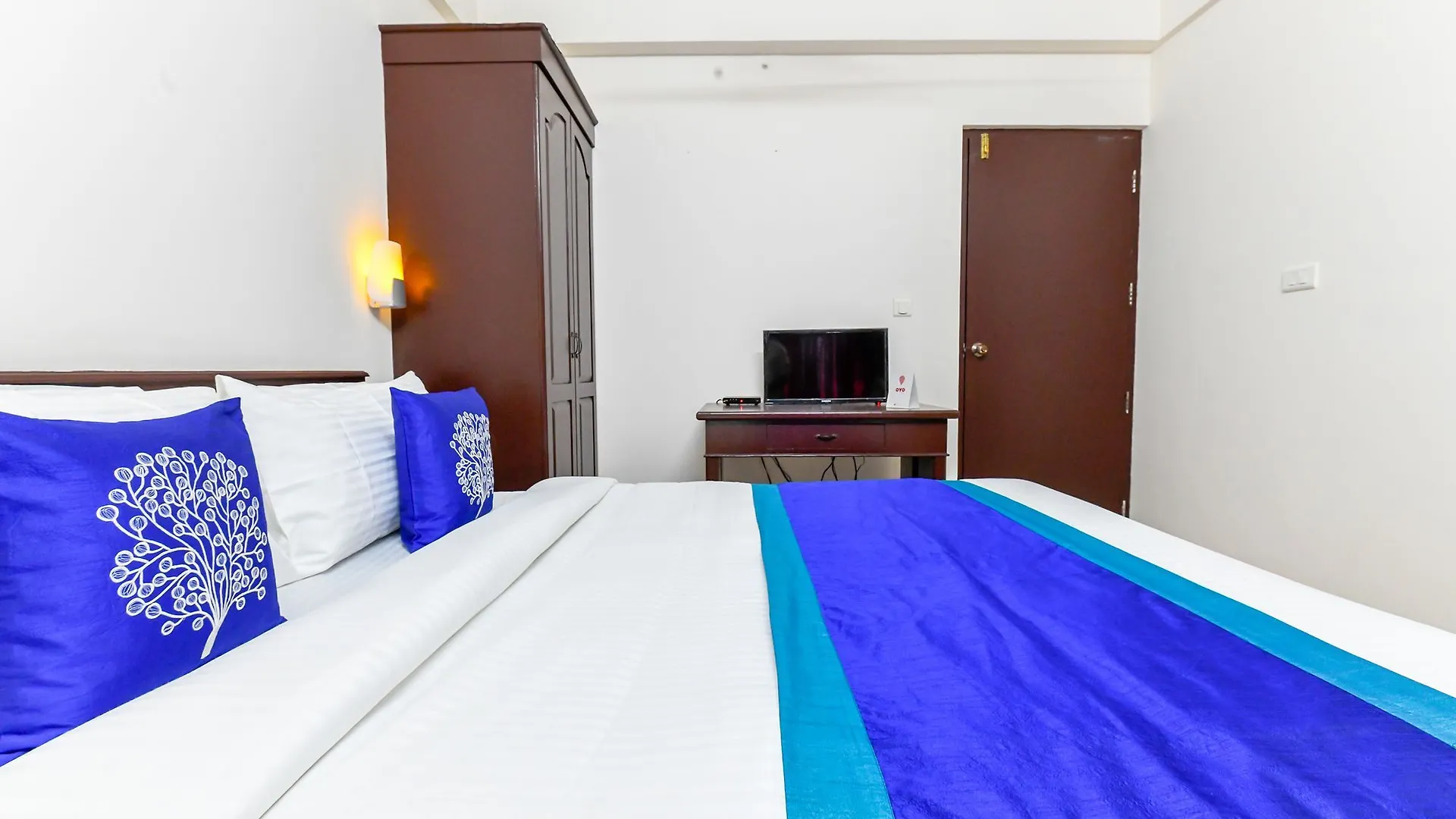 Oyo 11309 Hotel Green Land Residency Kochi India